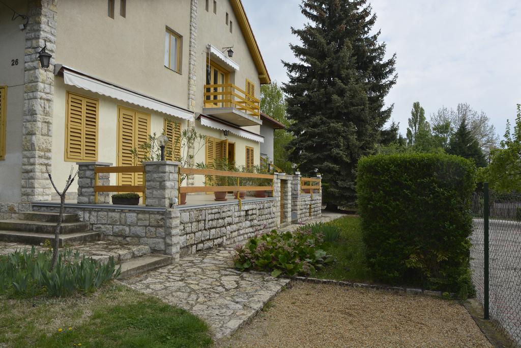 Soos Apartman Balatonfüred Екстериор снимка